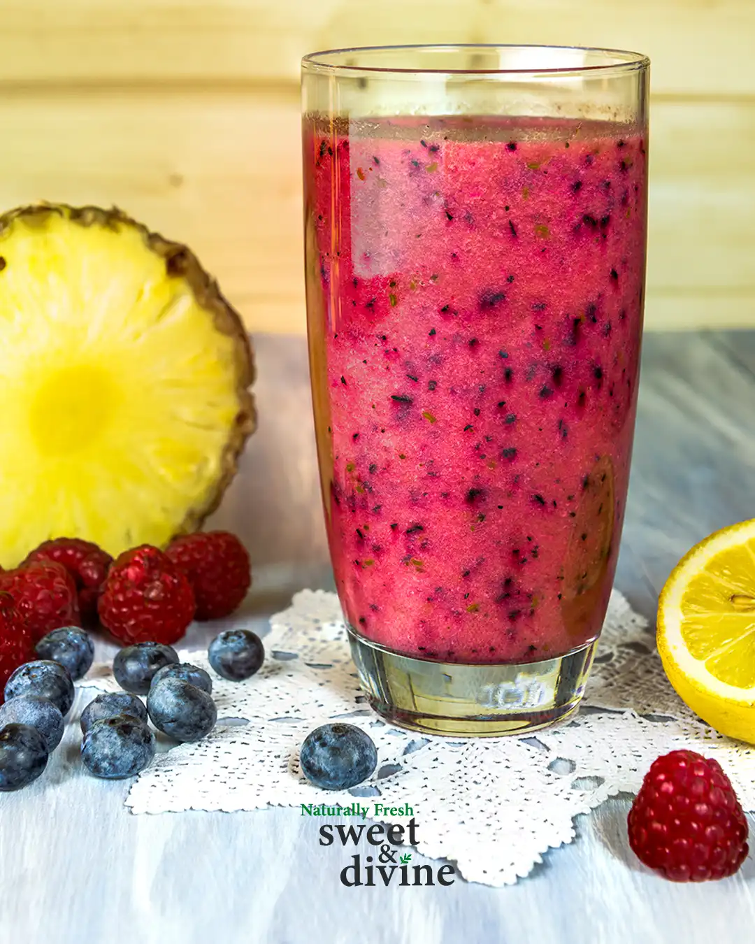 Smoothie Bowl Tropical con Mix de Frutas